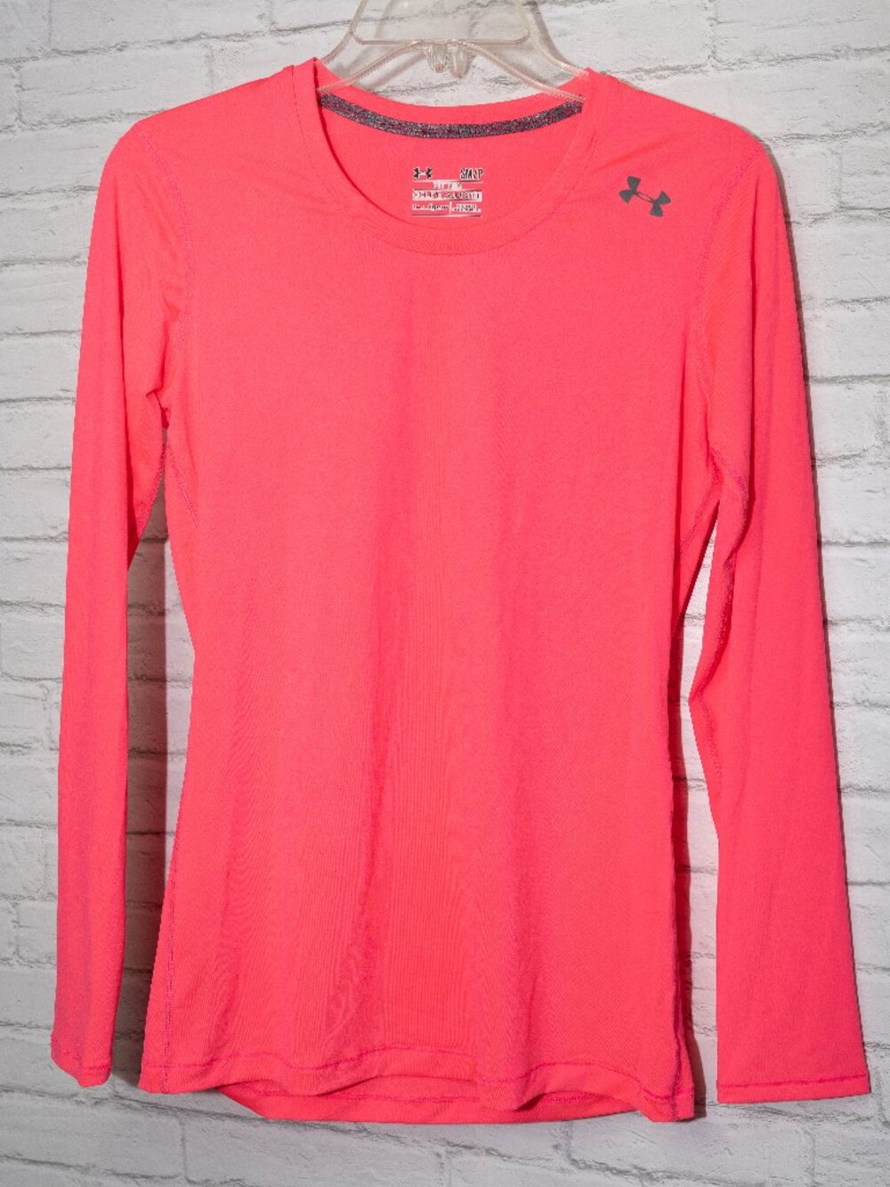 Under Armour Lightweight HeatGear Athletic Long-Sleeve Tee – Never Worn